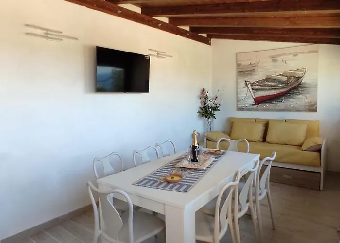 Lucia's Garden Appartement Cefalù