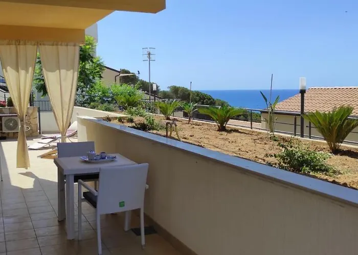 Lucia's Garden Appartement Cefalù